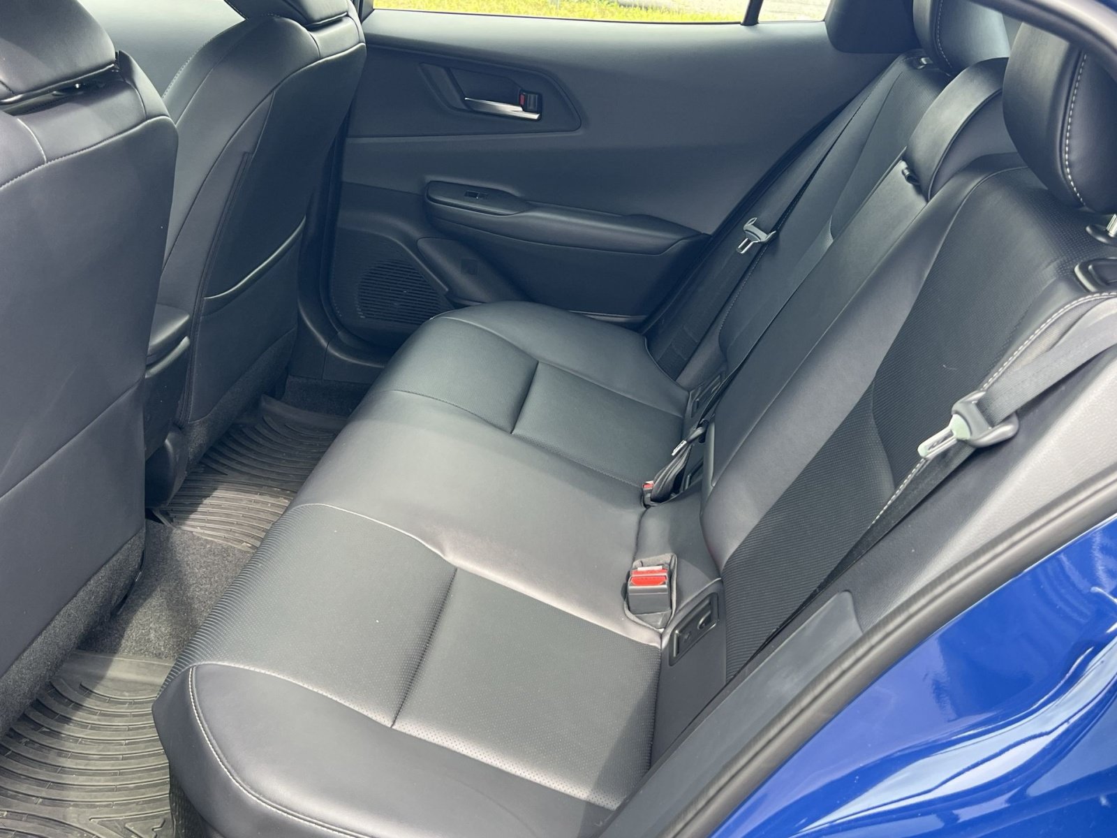 Used 2026 Toyota Prius XLE FWD image 18