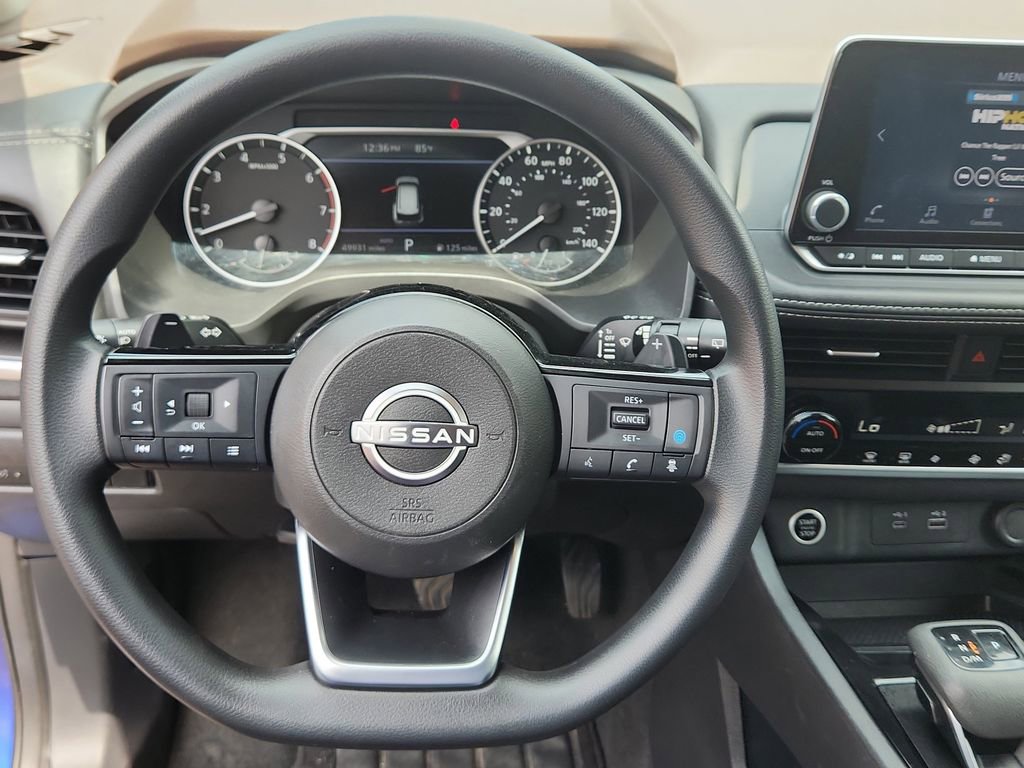 Used 2023 Nissan Rogue SV image 22