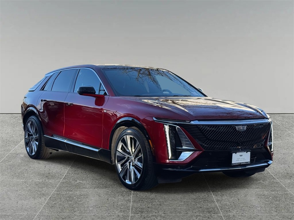 Used 2025 Cadillac Lyriq Luxury w/ LPO, Floor Liner Package image 9