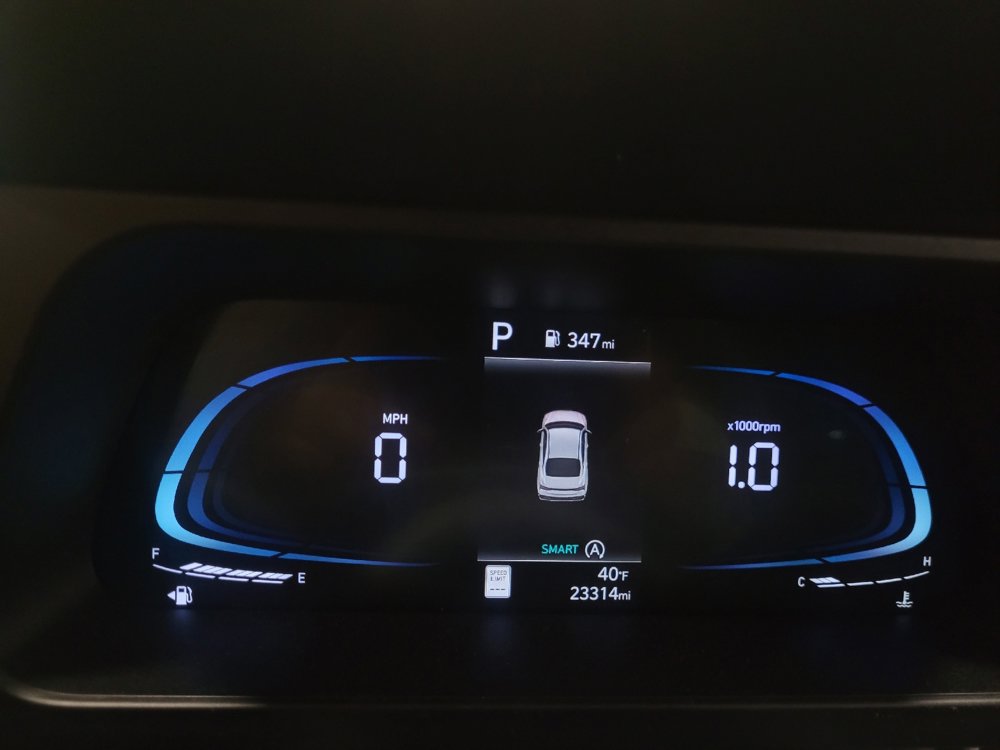 Used 2024 Hyundai Elantra SE image 23