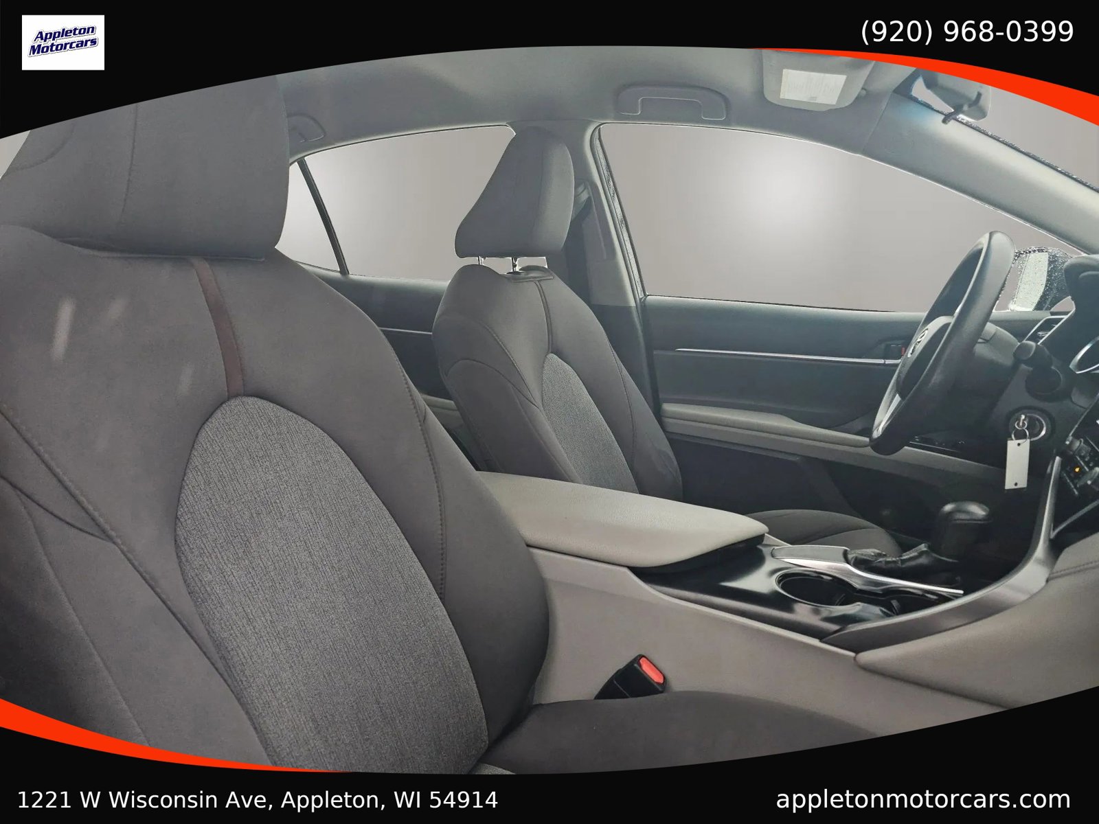 Used 2018 Toyota Camry LE image 22