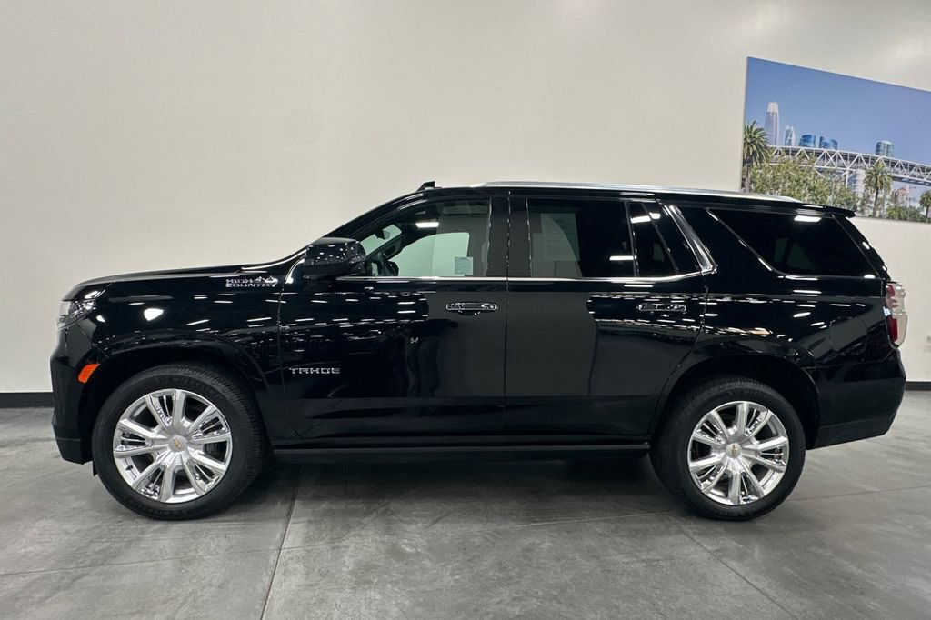Used 2021 Chevrolet Tahoe High Country w/ Premium Package RWD image 7
