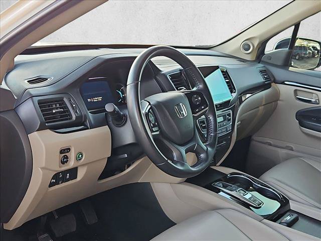 Used 2019 Honda Pilot Touring image 10