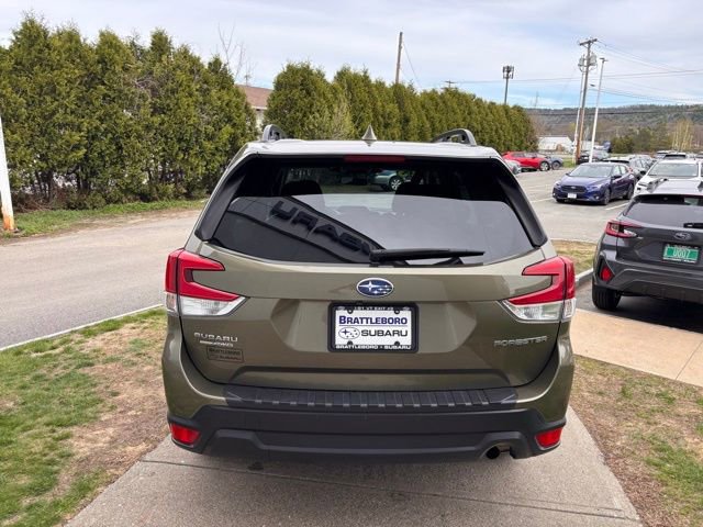 Certified 2023 Subaru Forester Premium AWD/4WD image 5