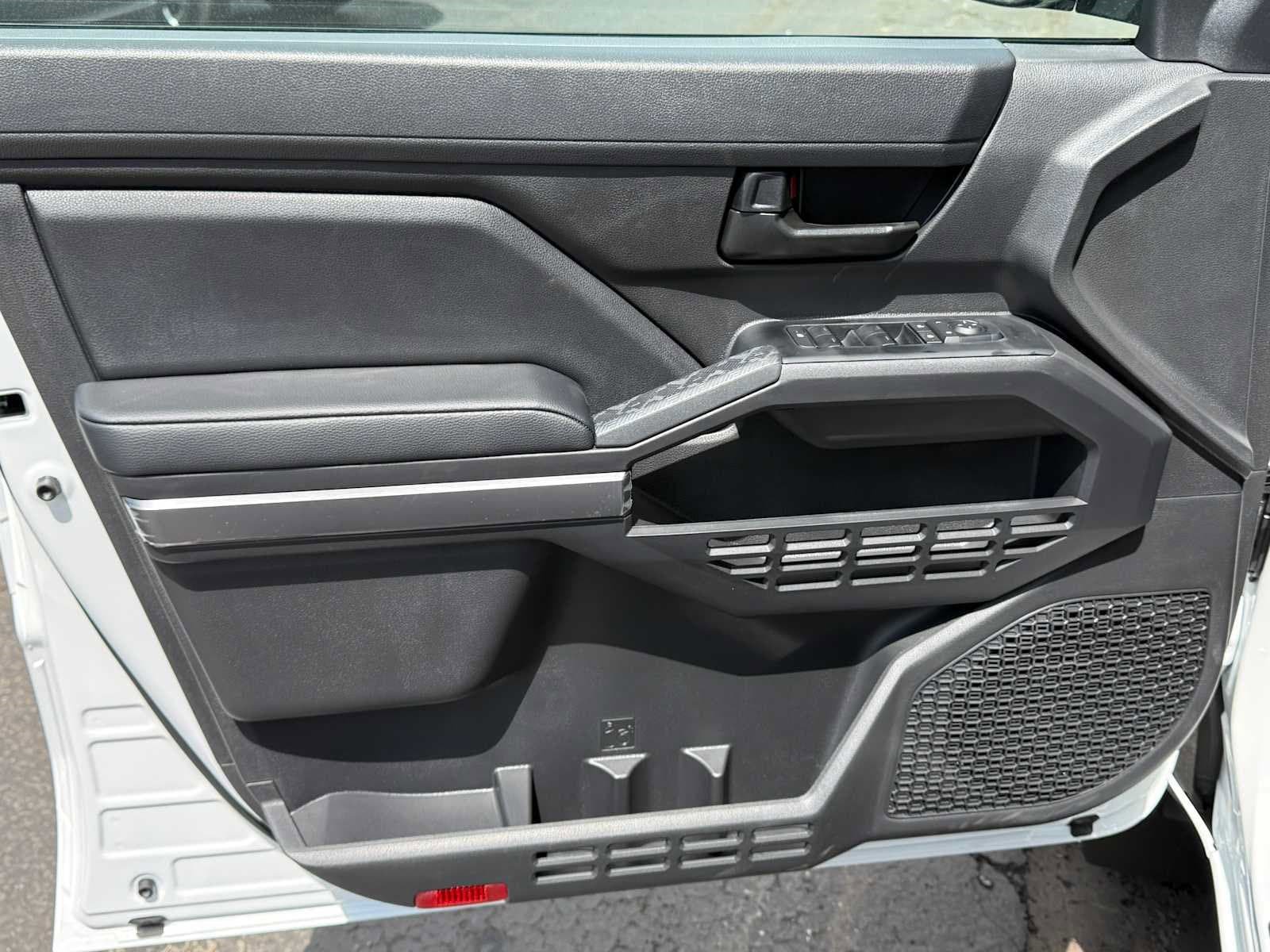 New 2026 Toyota Tacoma SR5 AWD/4WD image 7