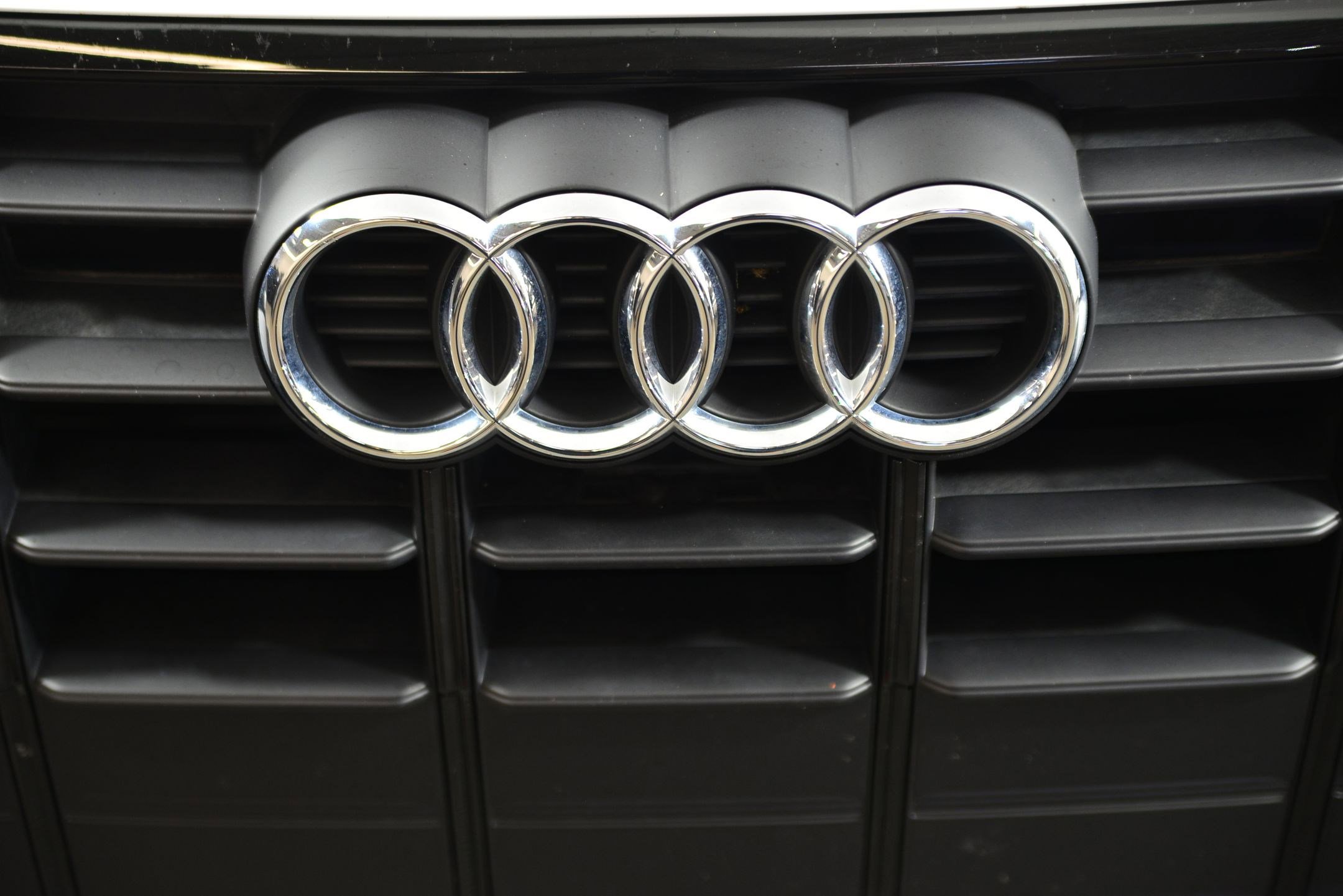 Certified 2025 Audi Q5 2.0T Premium w/ Convenience Plus Package image 17