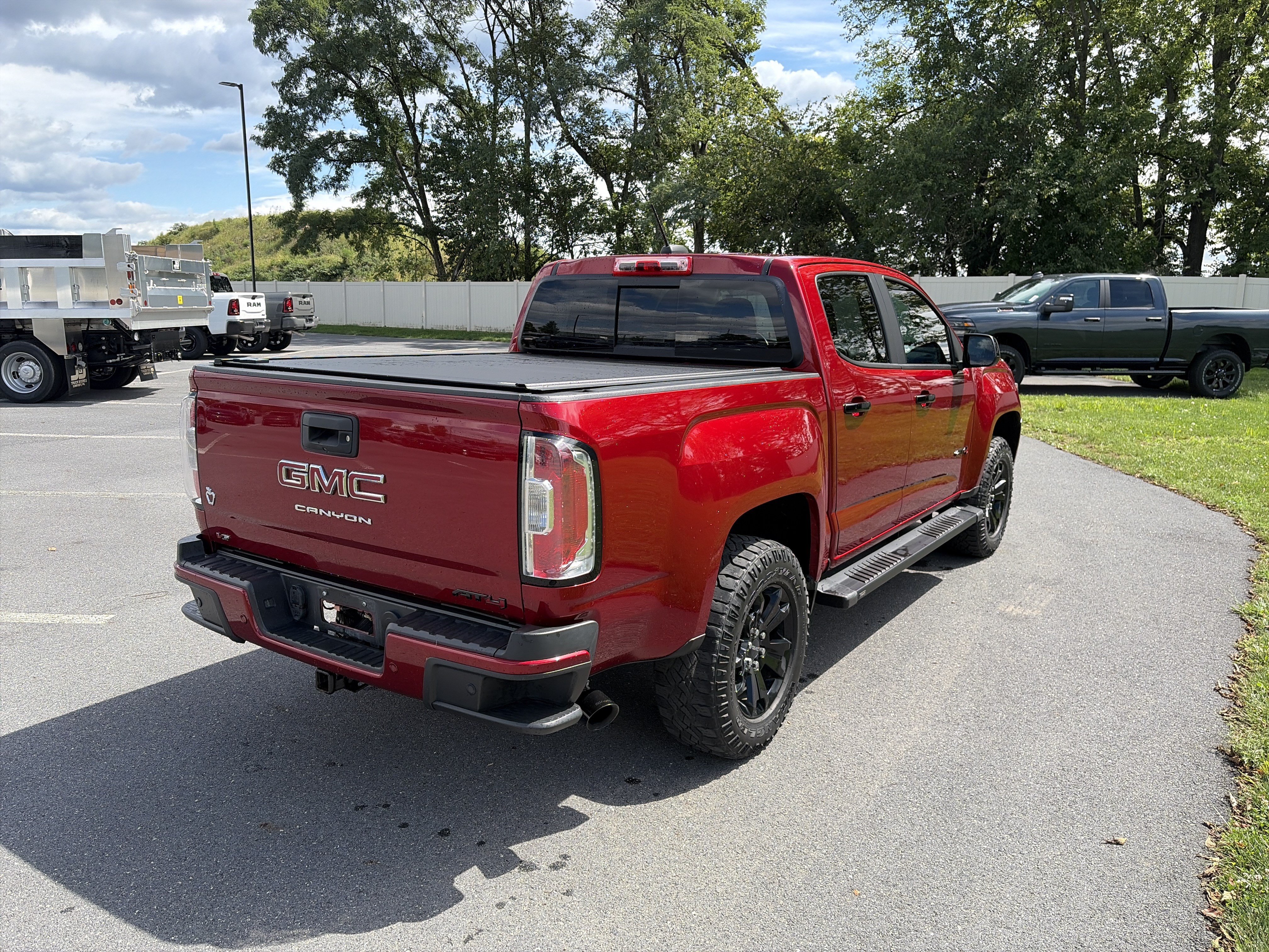 Used 2021 GMC Canyon AT4 AWD/4WD image 5