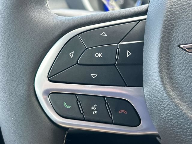 New 2026 Chrysler Pacifica Select FWD image 30