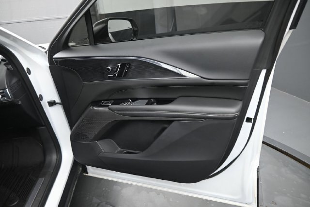 Certified 2024 Cadillac Lyriq Sport w/ LPO, Floor Liner Package AWD/4WD image 20