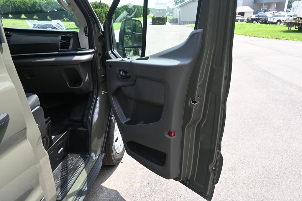 Used 2026 Ford E-Transit 148 High Roof w/ Parcel Delivery Package RWD image 22