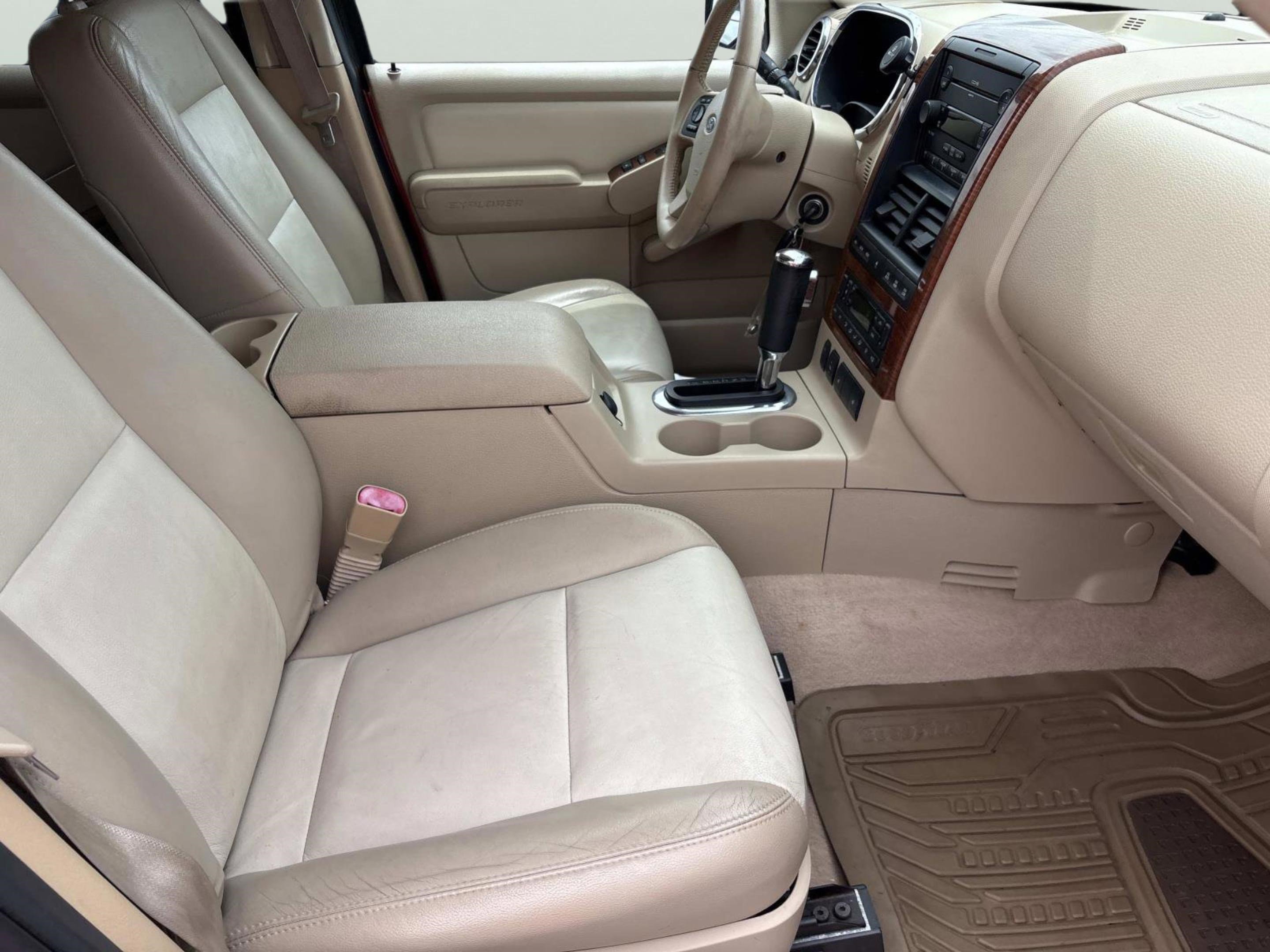 Used 2006 Ford Explorer Eddie Bauer AWD/4WD image 19
