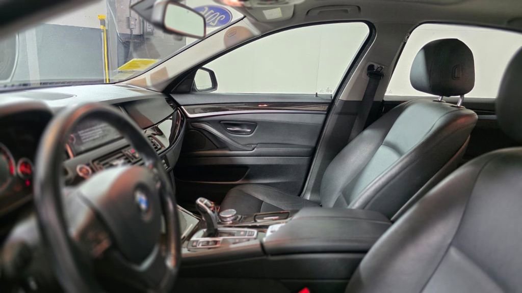 Used 2016 BMW 535i xDrive Sedan image 15