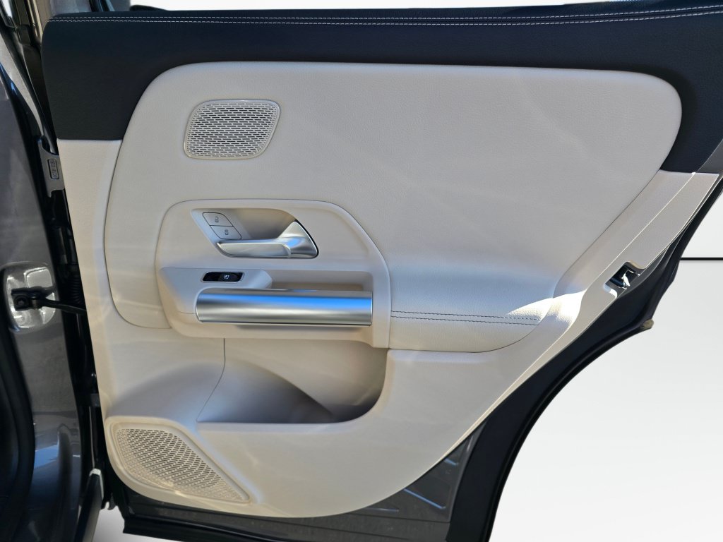 New 2026 Mercedes-Benz GLA 250 4MATIC image 23