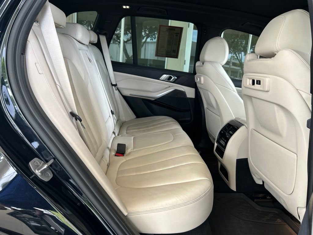 Used 2022 BMW X5 sDrive40i w/ M Sport Package RWD image 28