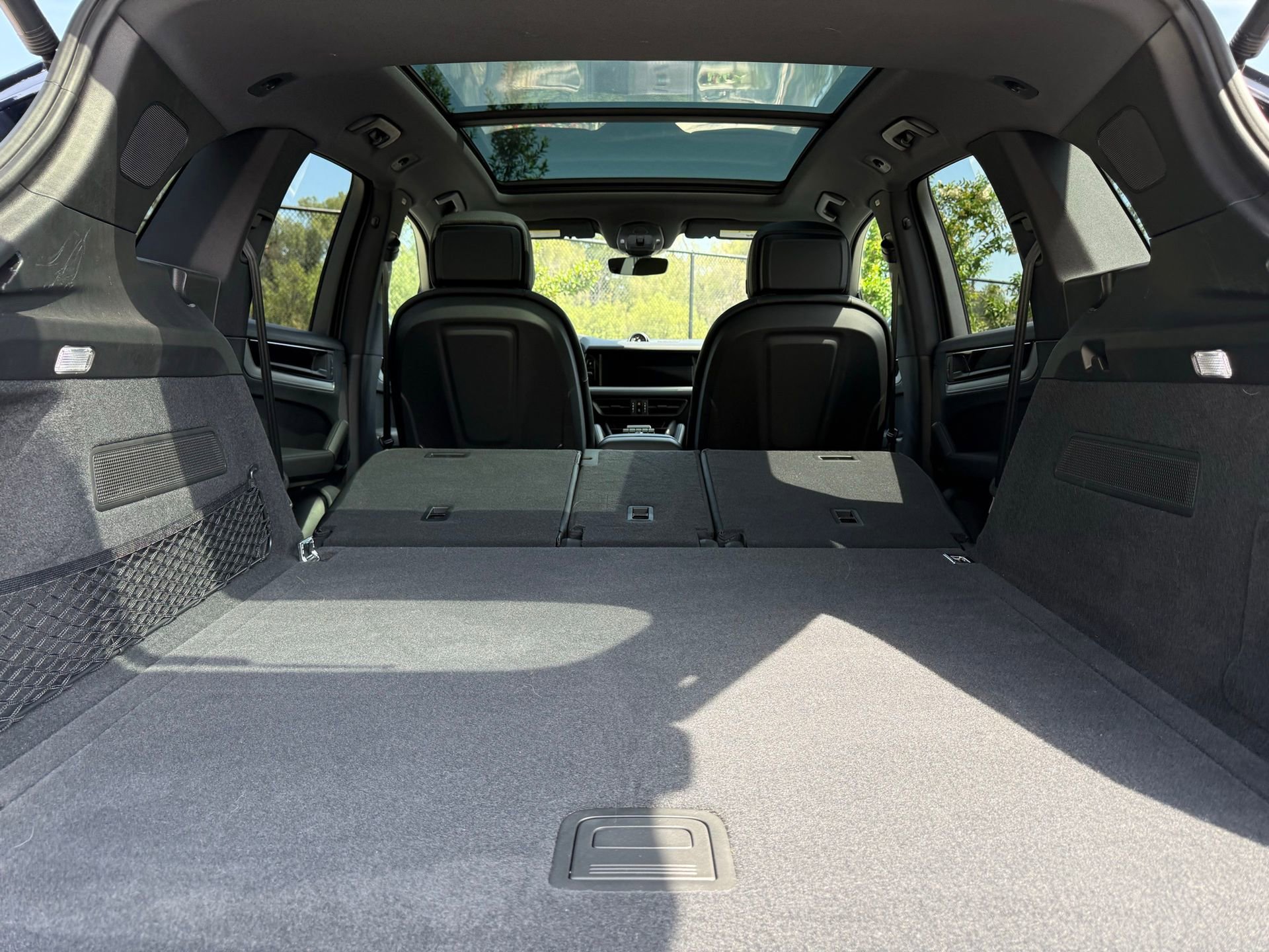 Certified 2024 Porsche Cayenne image 35