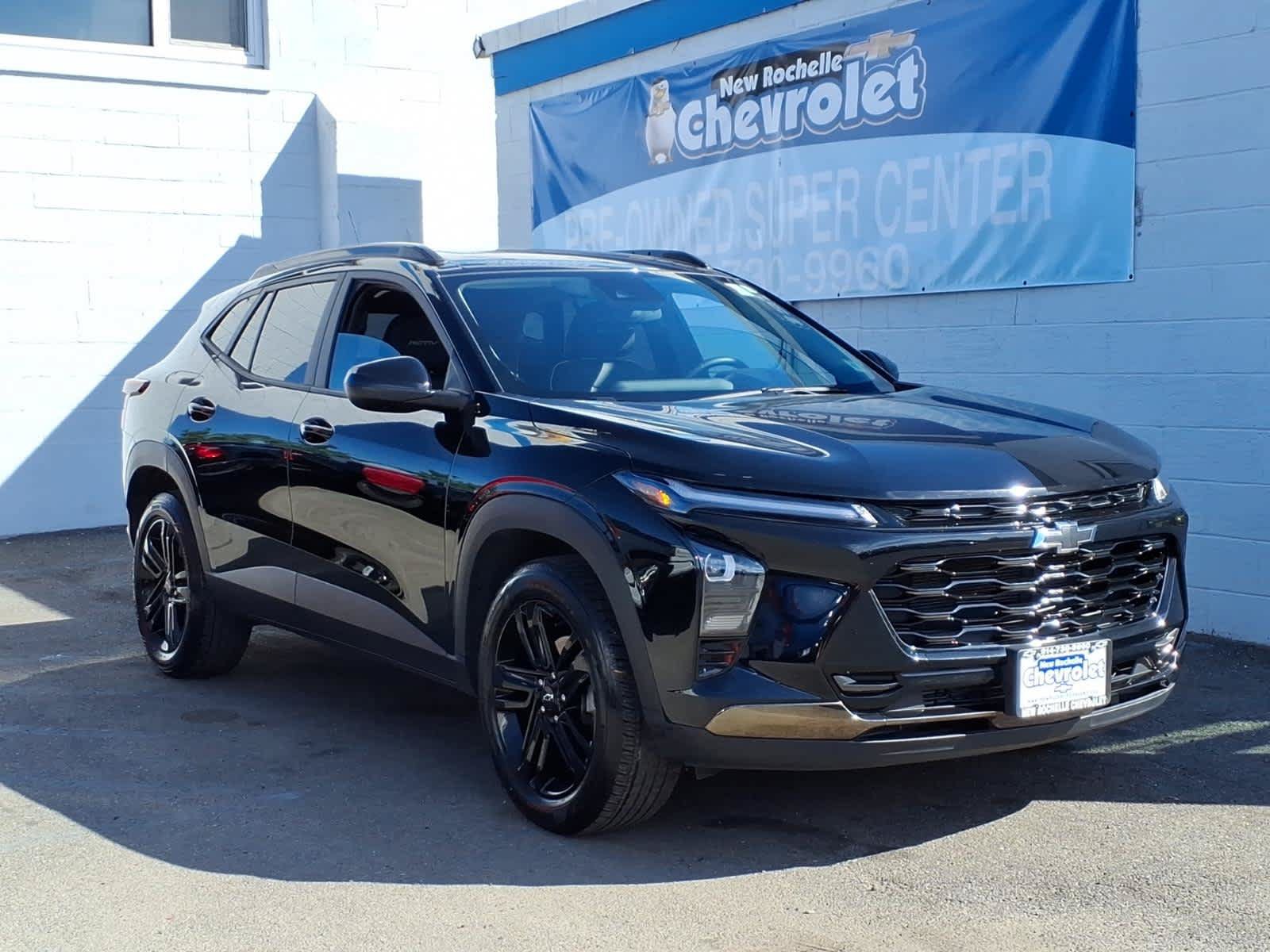 Used 2024 Chevrolet Trax ACTIV w/ Sunroof Package FWD image 1