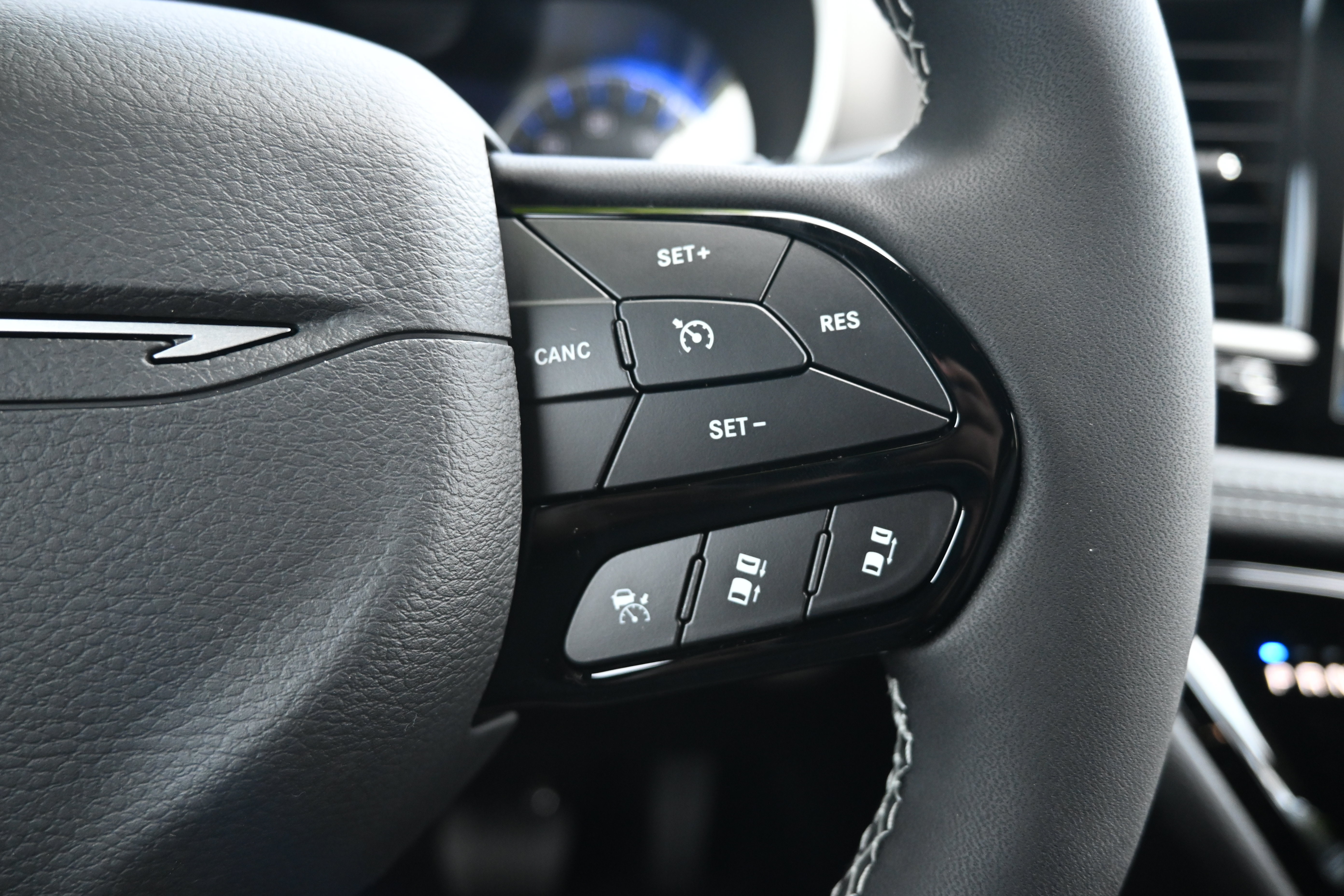 New 2027 Chrysler Pacifica Limited FWD image 20