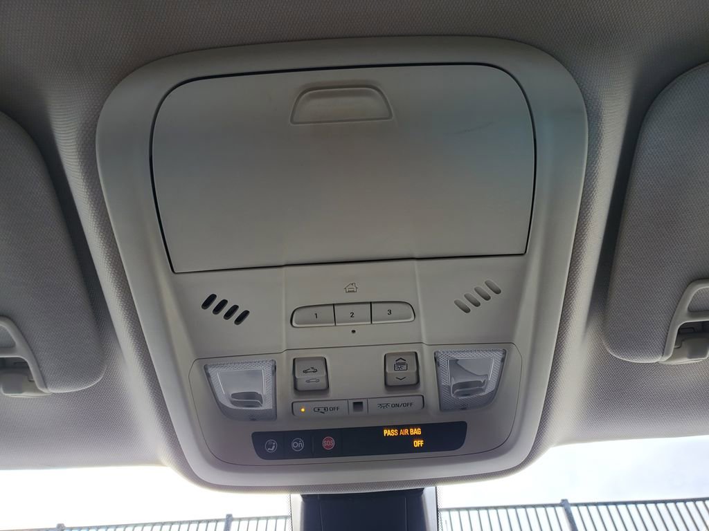 Used 2019 Cadillac XT5 Luxury w/ LPO, Black Ice Package image 29