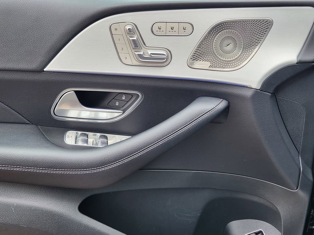 Used 2025 Mercedes-Benz GLE 350 4MATIC image 13