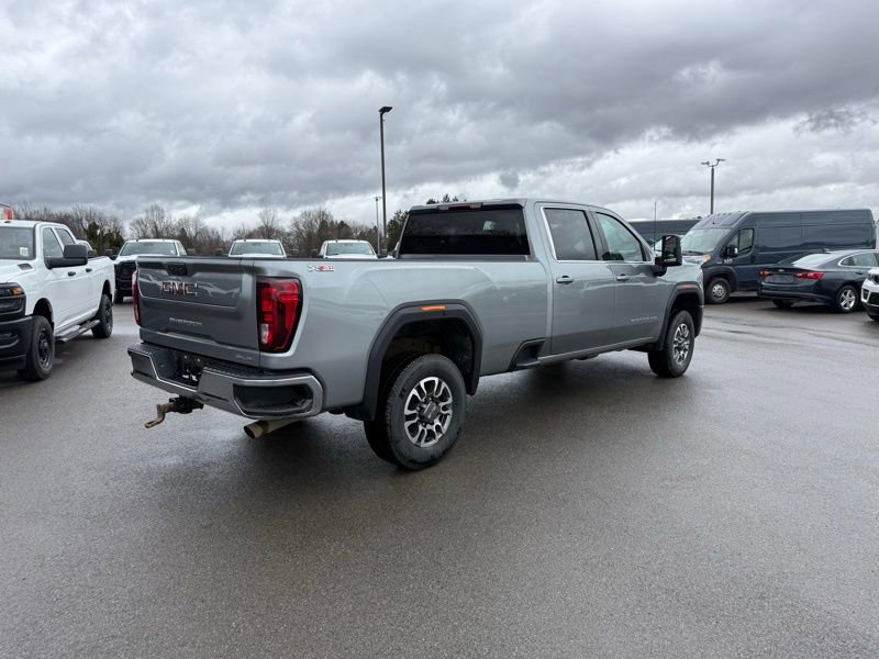 Used 2024 GMC Sierra 3500 SLE w/ SLE Convenience Package image 6