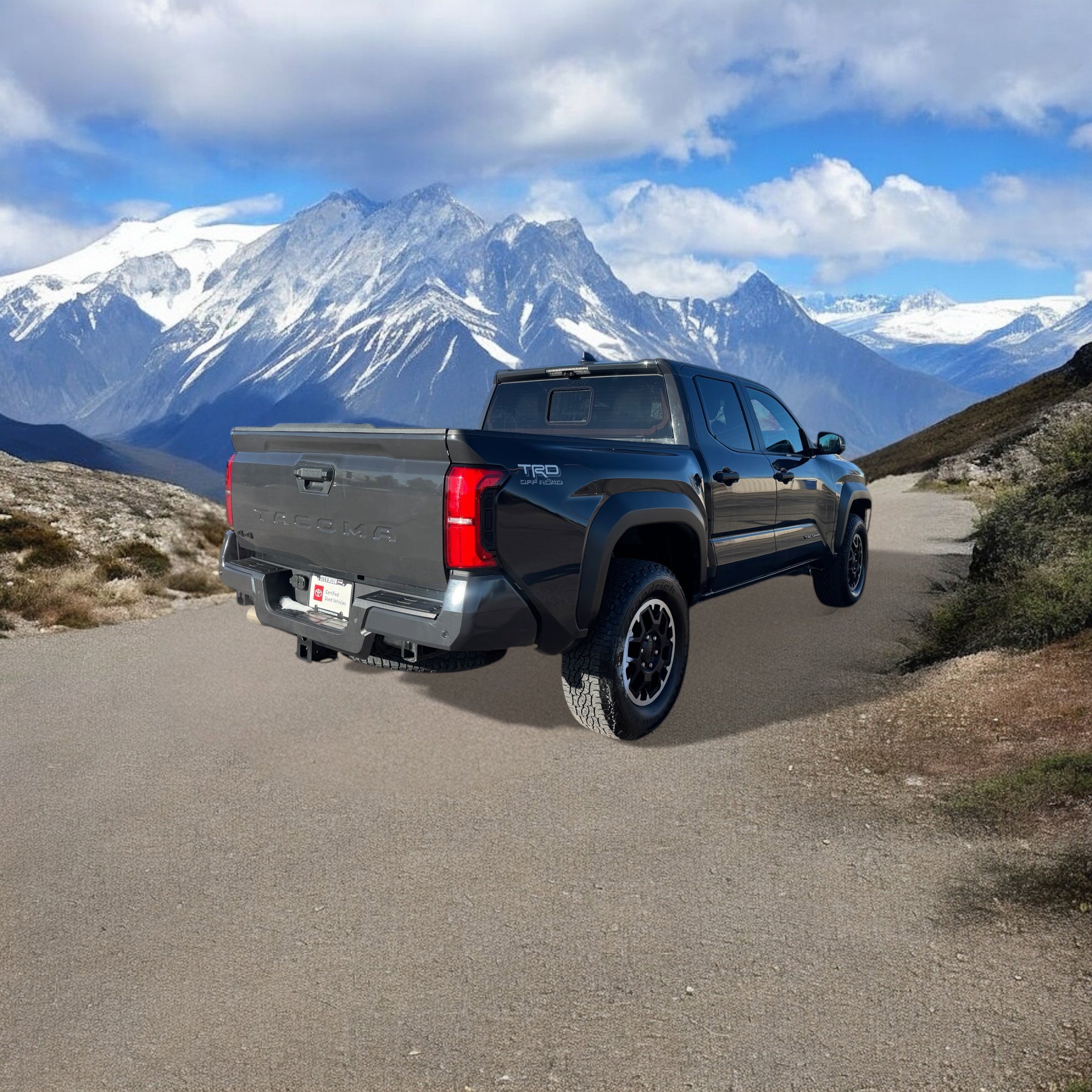 Used 2025 Toyota Tacoma TRD Off-Road image 5