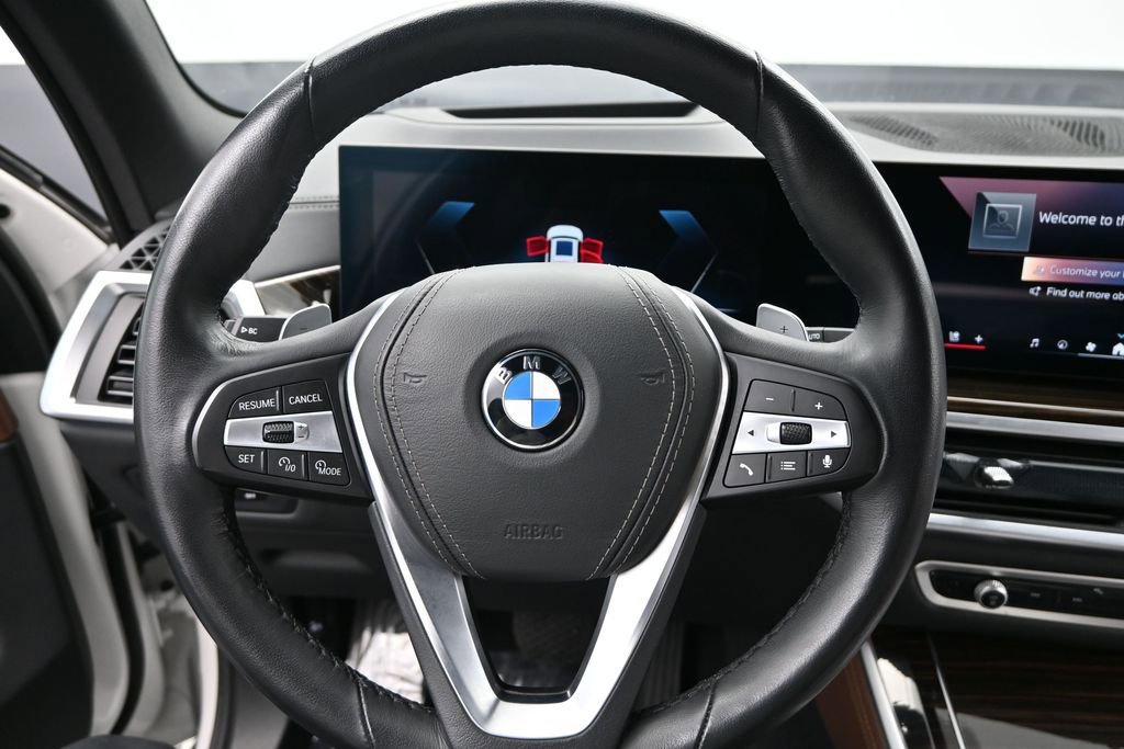Used 2025 BMW X5 xDrive40i AWD/4WD image 12