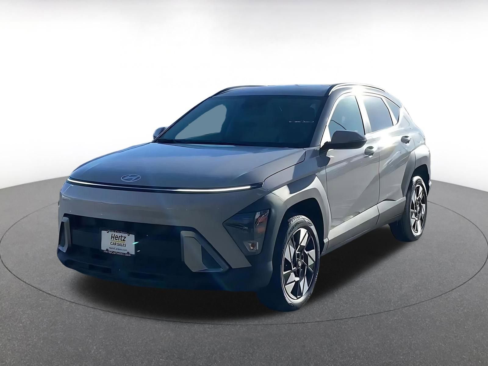 Used 2025 Hyundai Kona SEL image 4