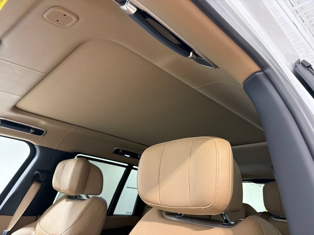 Certified 2026 Land Rover Range Rover Autobiography AWD/4WD image 19