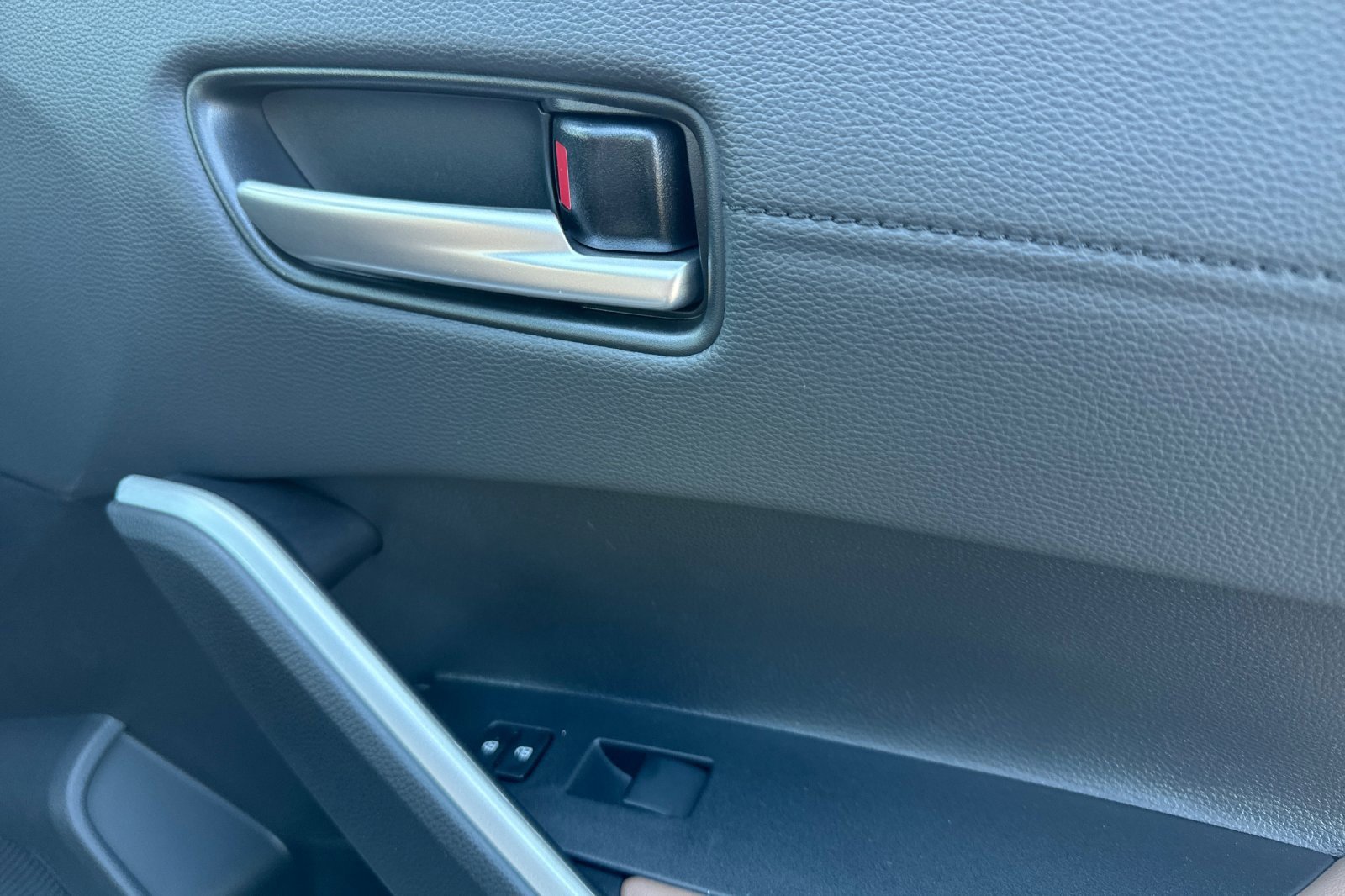 New 2026 Toyota Corolla Cross XLE image 18