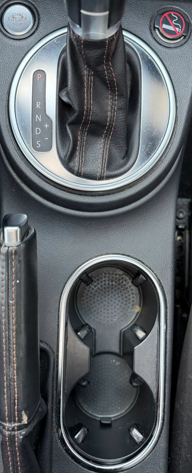 Used 2013 Volkswagen Beetle Turbo FWD image 20