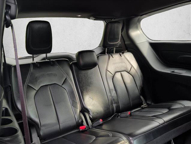 Used 2025 Chrysler Pacifica Select FWD image 27