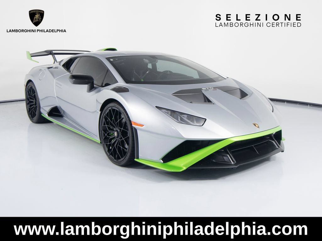 Used 2023 Lamborghini Huracan STO RWD image 3