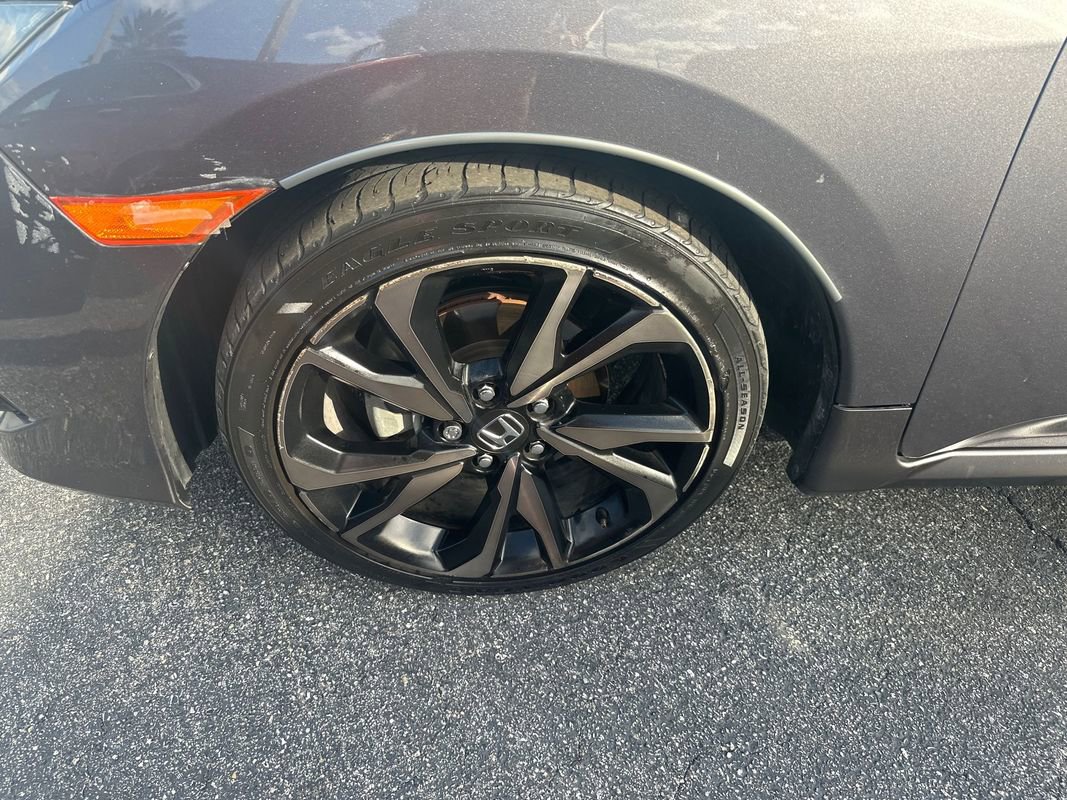 Used 2021 Honda Civic Sport image 2