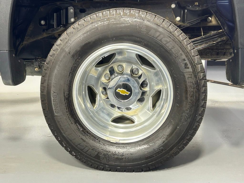 Used 2023 Chevrolet Silverado 3500 High Country image 38