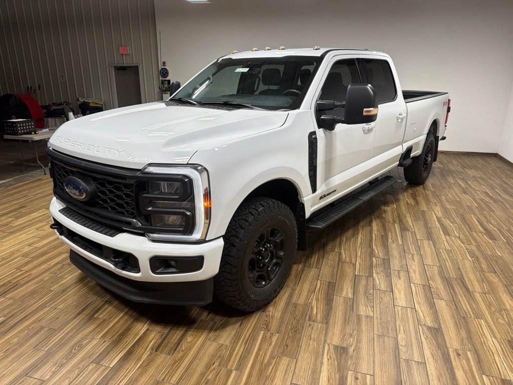 Used 2024 Ford F250 XLT w/ XLT Premium Package AWD/4WD image 3