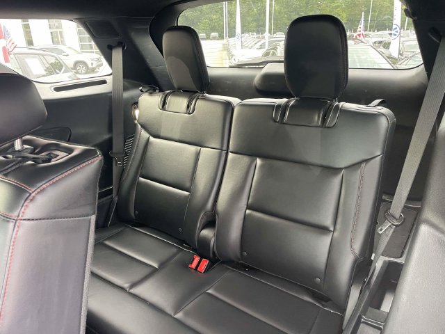 Used 2025 Ford Explorer ST-Line w/ ST-Line Street Pack AWD/4WD image 16