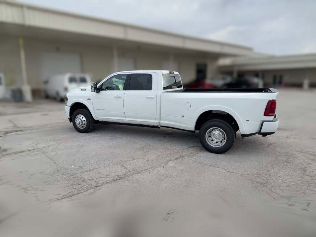 New 2026 RAM 3500 Longhorn image 7