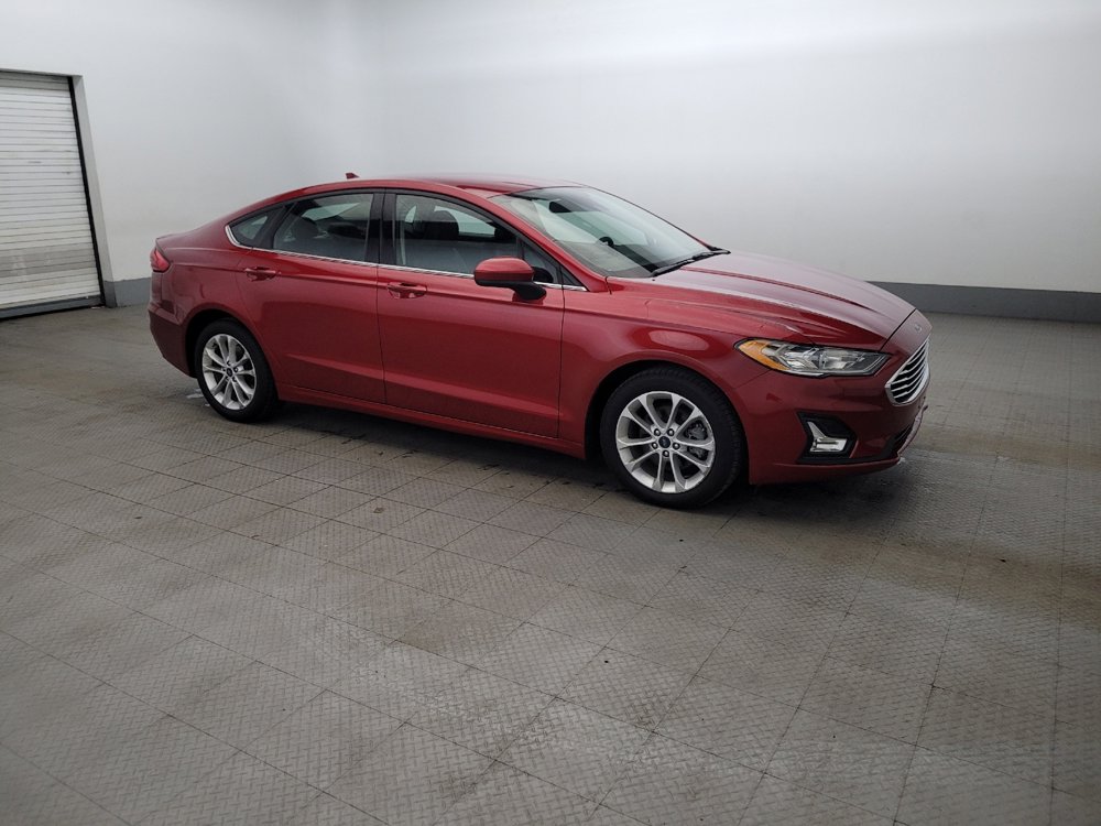 Used 2020 Ford Fusion SE image 11