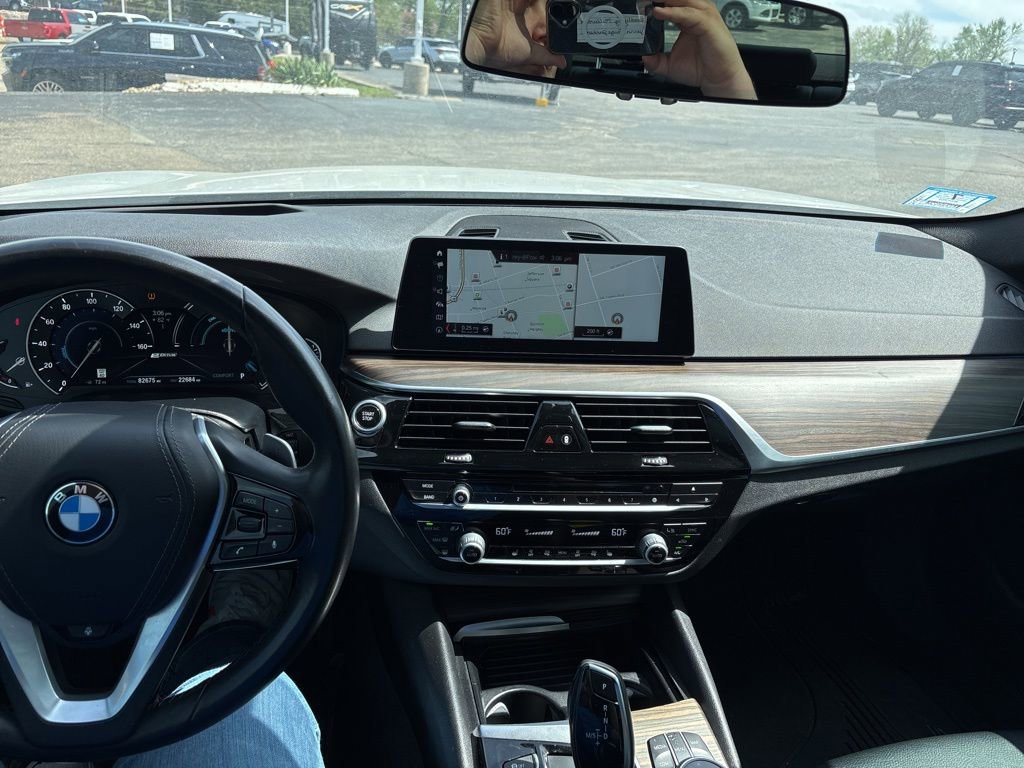 Used 2018 BMW 530e xDrive w/ Premium Package 2 image 10