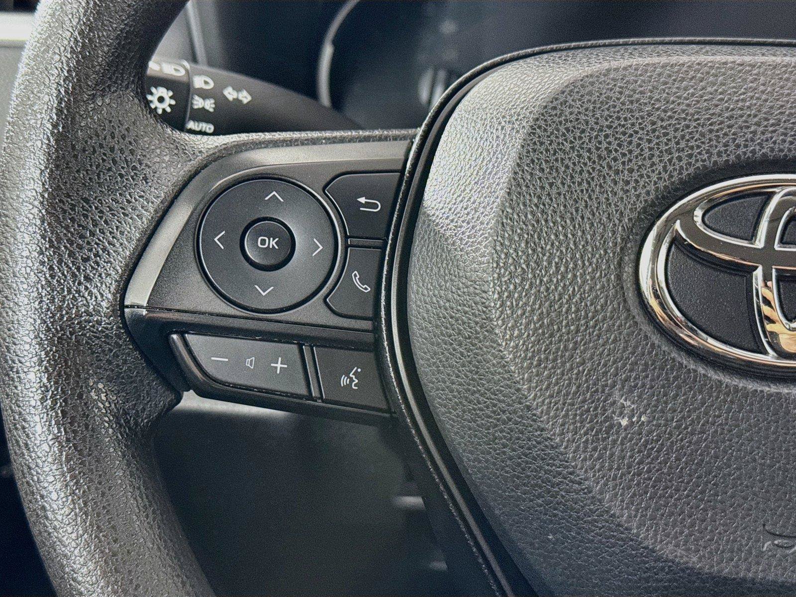 Certified 2025 Toyota RAV4 XLE AWD/4WD image 17