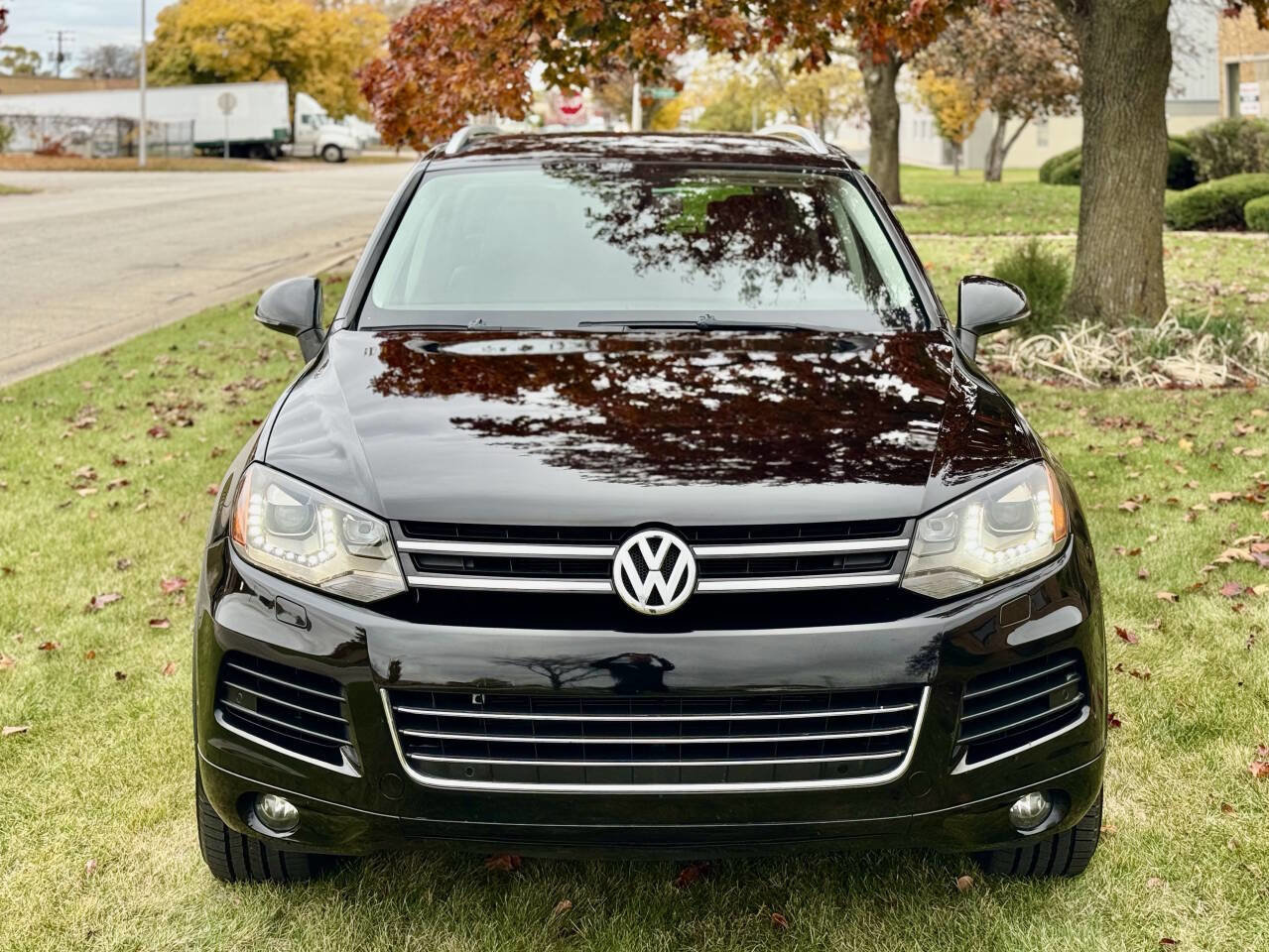 Used 2012 Volkswagen Touareg Sport AWD/4WD image 1
