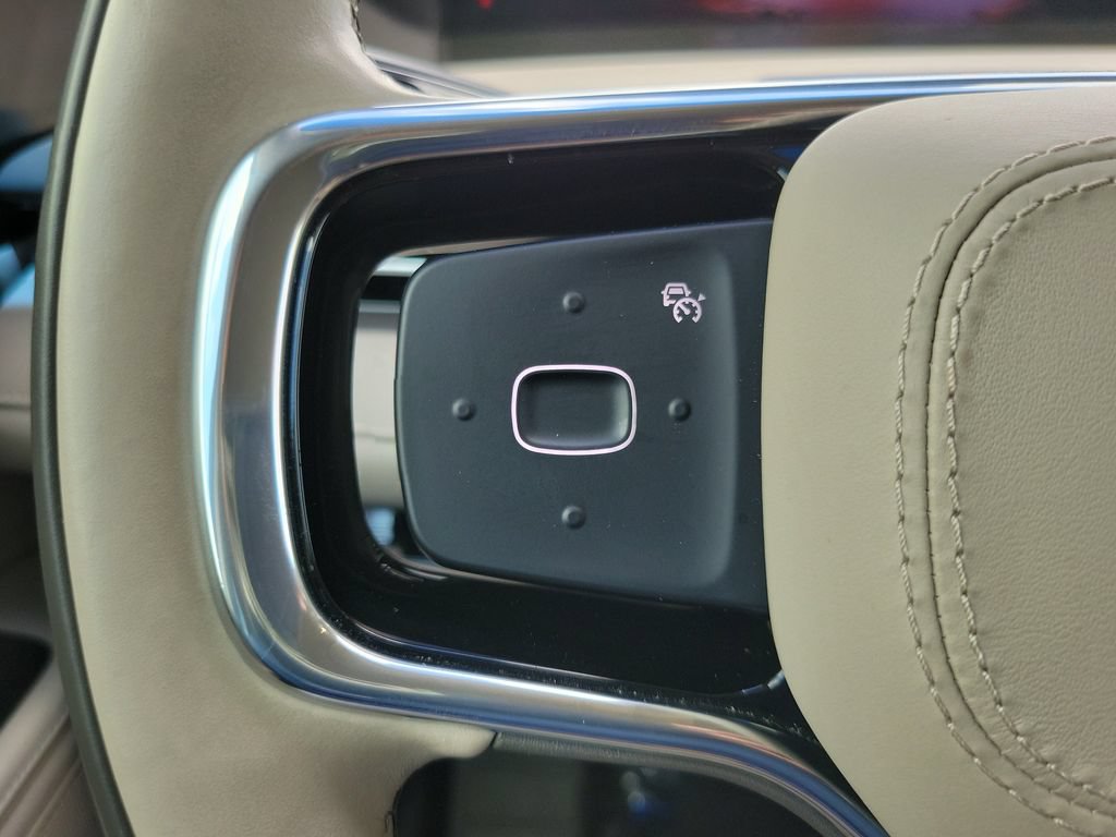 Certified 2024 Lincoln Nautilus Premier AWD/4WD image 19