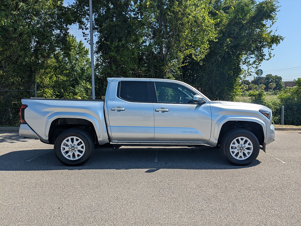 Certified 2024 Toyota Tacoma SR5 w/ SR5 Upgrade Package RWD image 2