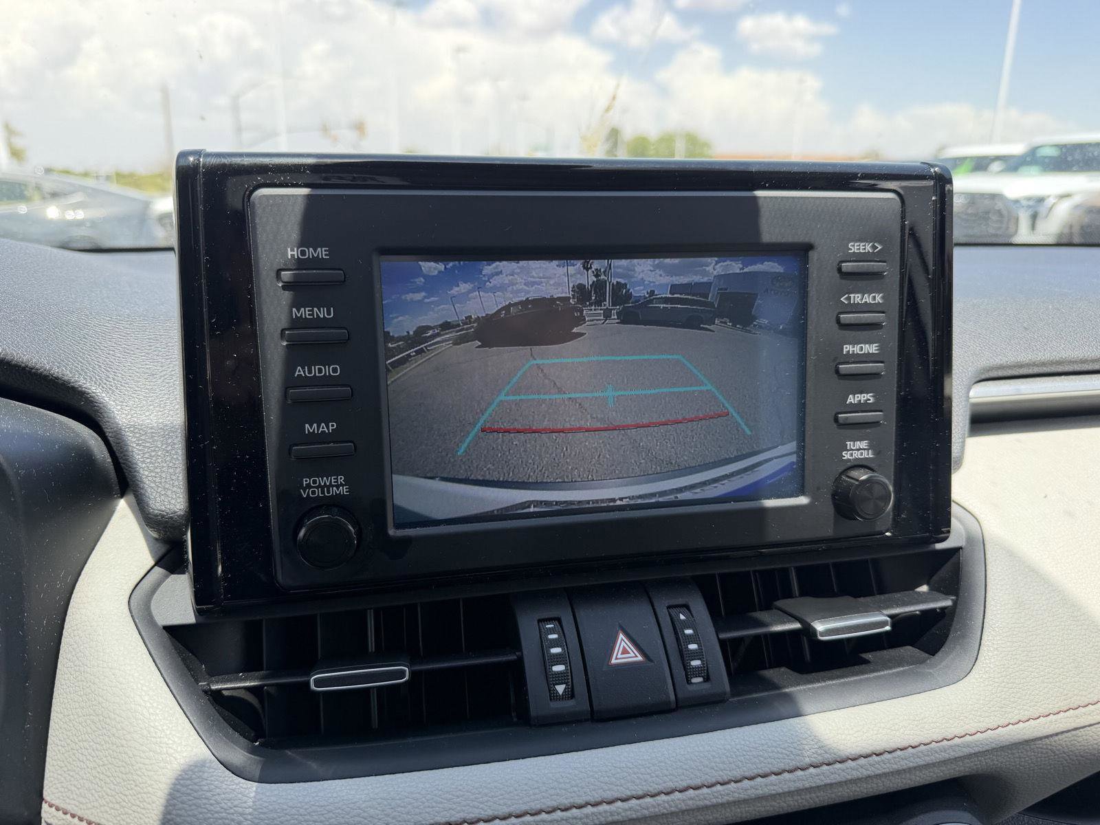Used 2019 Toyota RAV4 XLE Premium w/ Carpet Mat Package FWD image 33