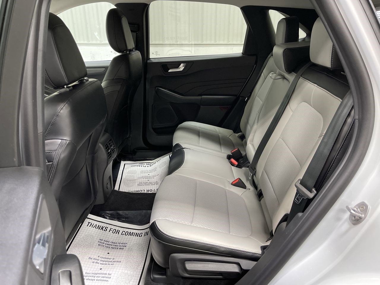 New 2025 Ford Escape SE w/ Class II Trailer Tow Package image 23