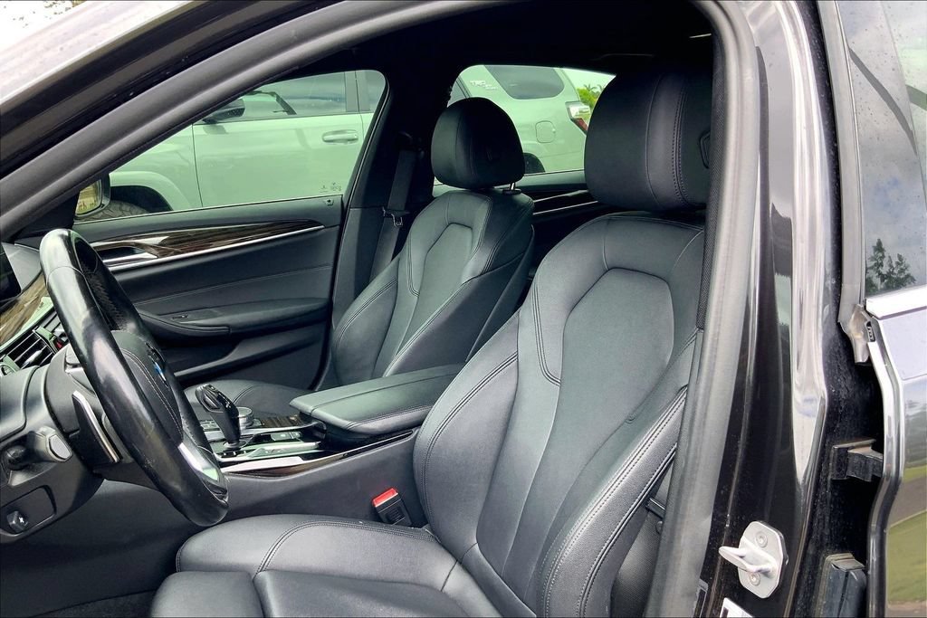 Used 2018 BMW 530e RWD image 21