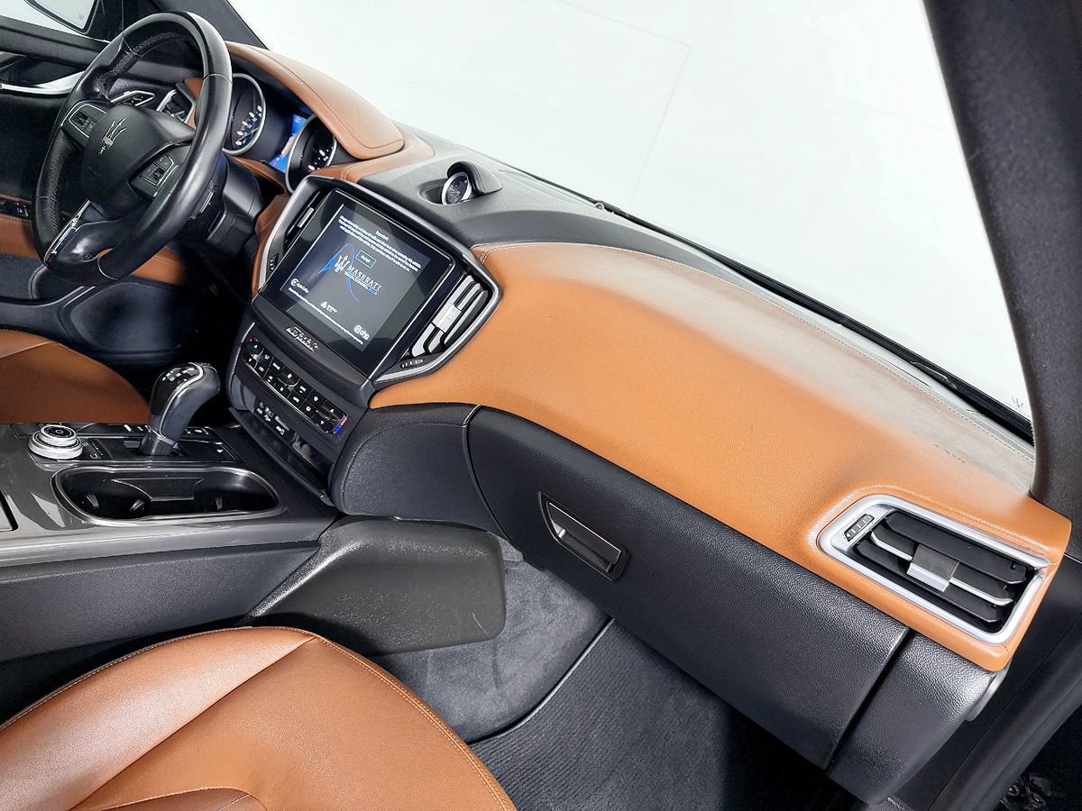 Used 2018 Maserati Ghibli RWD image 49