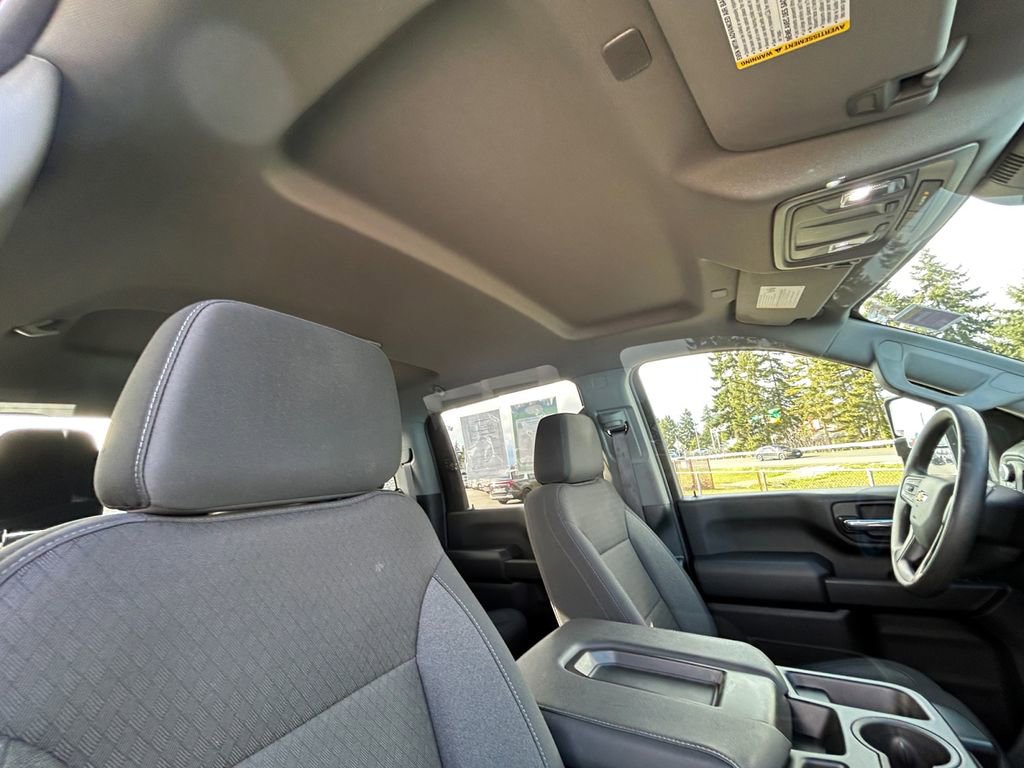 Used 2024 Chevrolet Silverado 2500 Custom w/ Custom Value Package image 27