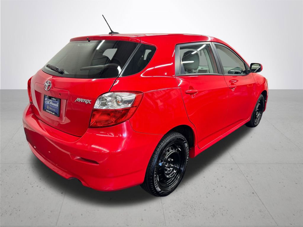 Used 2011 Toyota Matrix image 7