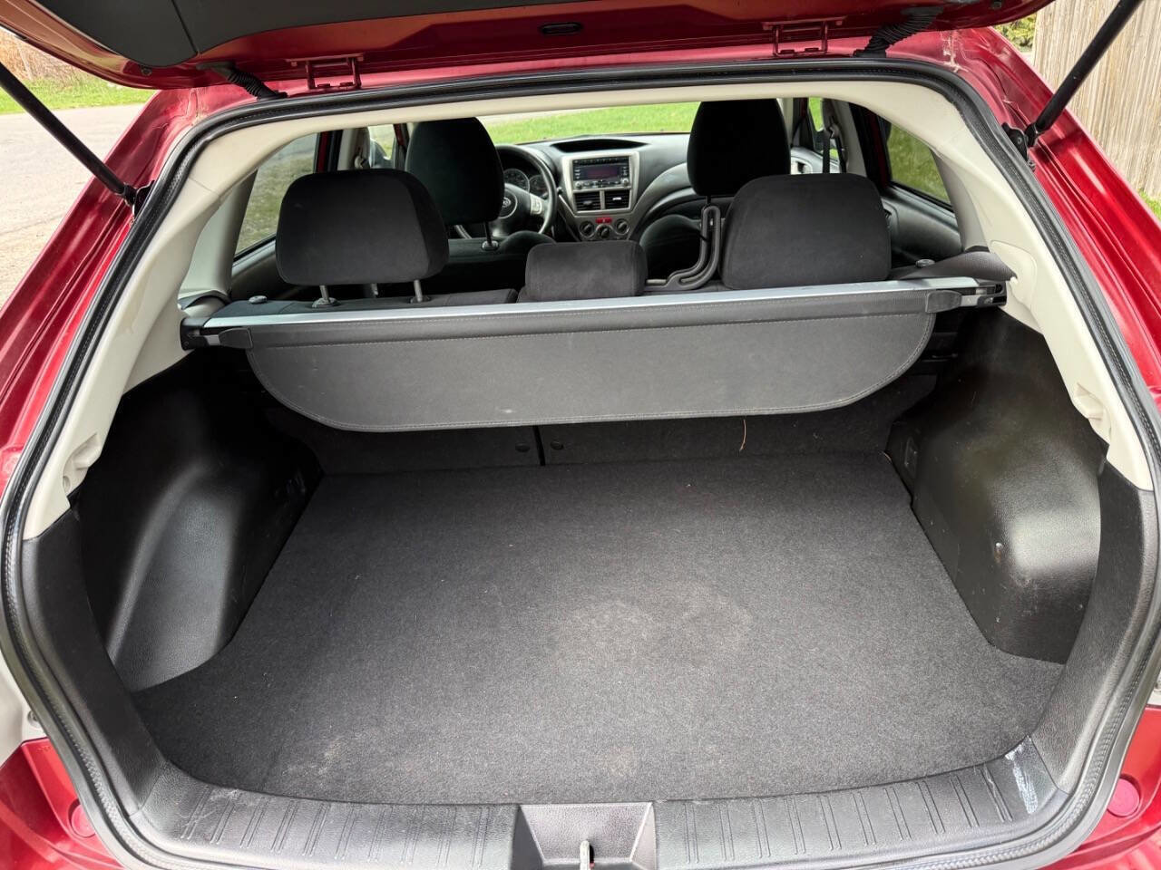 Used 2010 Subaru Impreza 2.5i AWD/4WD image 14
